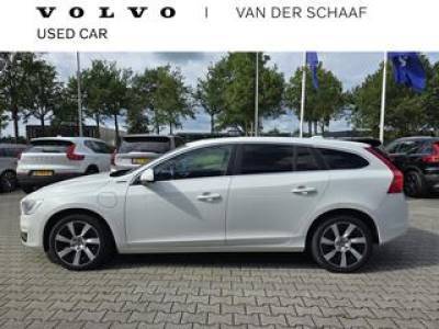 Volvo V60 2.4 D6 AWD Plug-In Hybrid Summum D6 AWD 215PK | Plug-In | Summum | Leder | Open dak