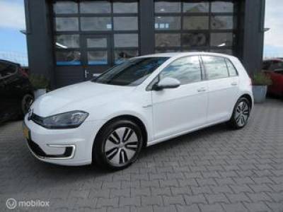 Volkswagen e-Golf 5drs 87dkm! Origineel NL Airco Cruise Navigatie