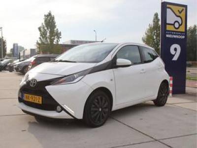 Toyota AYGO 1.0 VVT-i x-play Camera-Carplay, Airco, LED Zomeractie!