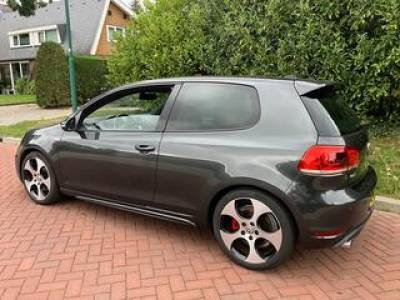 Volkswagen GOLF 2.0 GTI 1ste eigenaar nette auto met leer en 18 inch onverprutst
