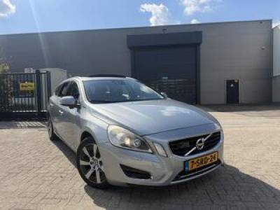 Volvo V60 2.4 D6 AWD Automaat PANO|Cuir Full option